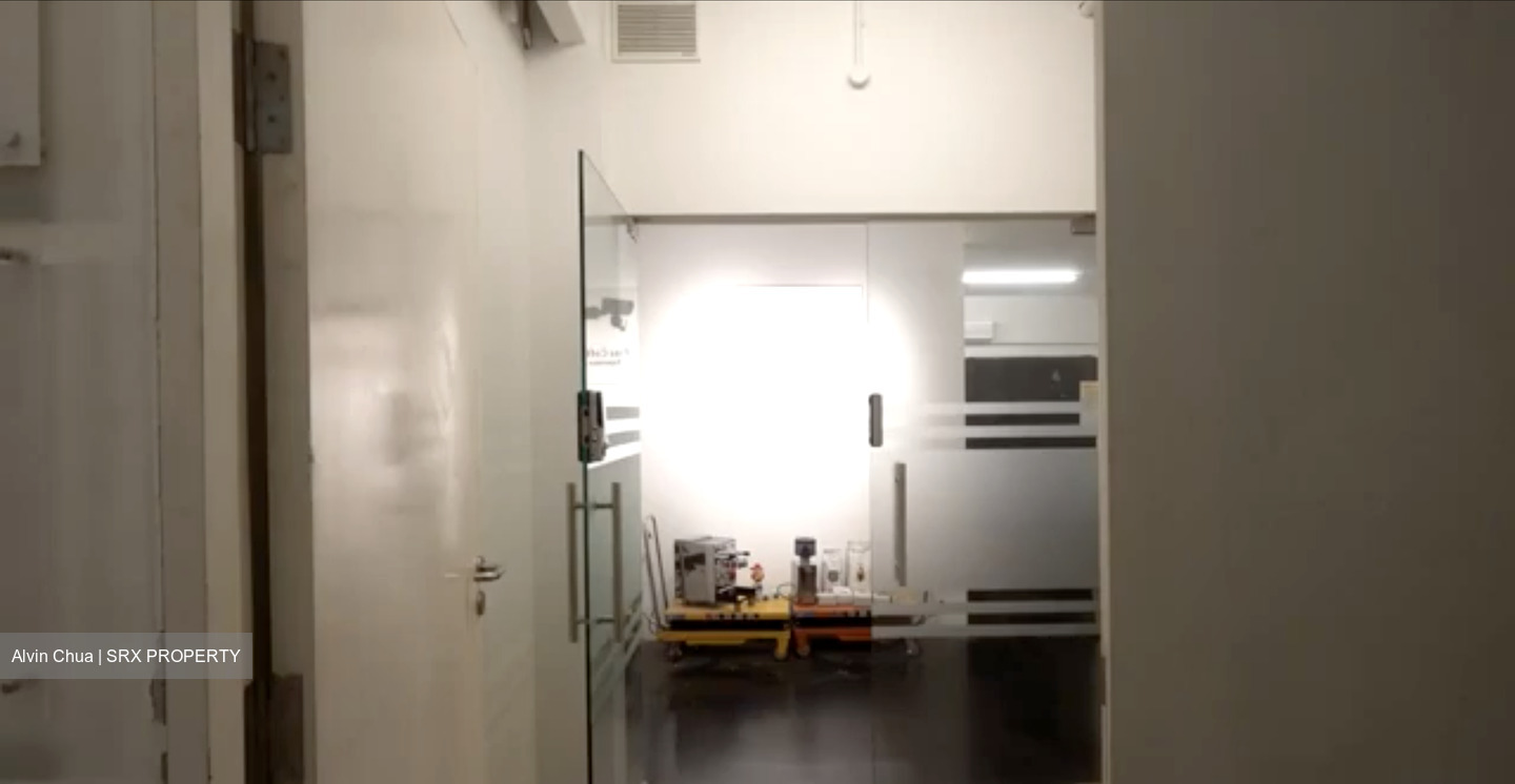 100 Pasir Panjang (D5), Factory #475192581